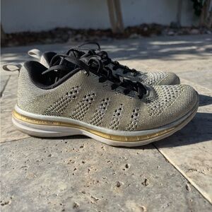 Women’s APL Propelium ll Running Sneakers